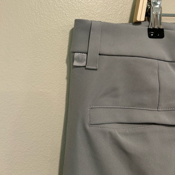 Lululemon men’s pants (38) - Picture 1 of 10